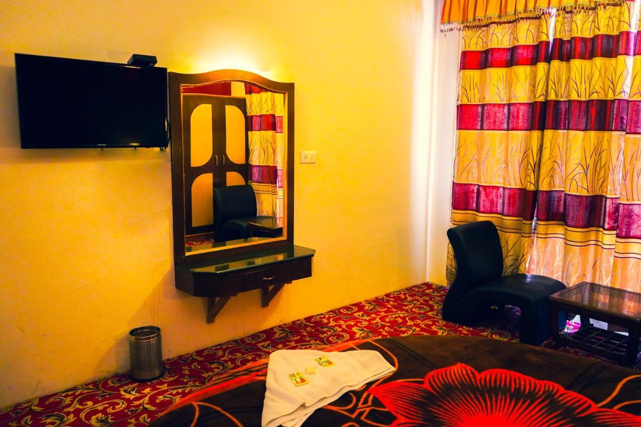 Hotel Akash Regency Manāli Exterior foto
